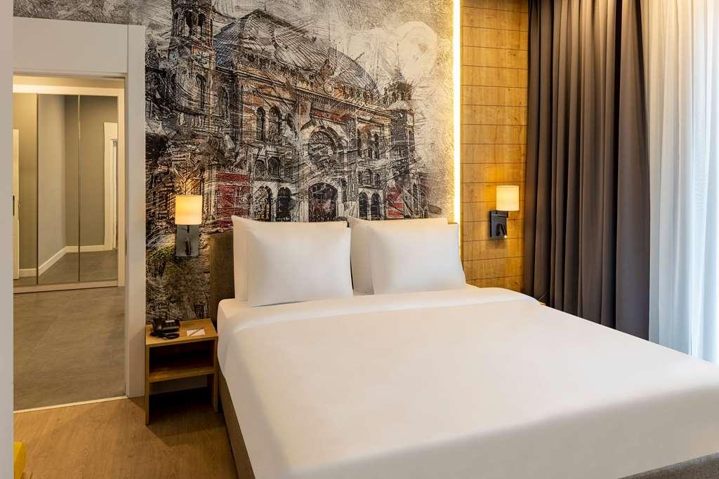Days Inn & Suites By Wyndham Esenyurt Istambul Quarto foto