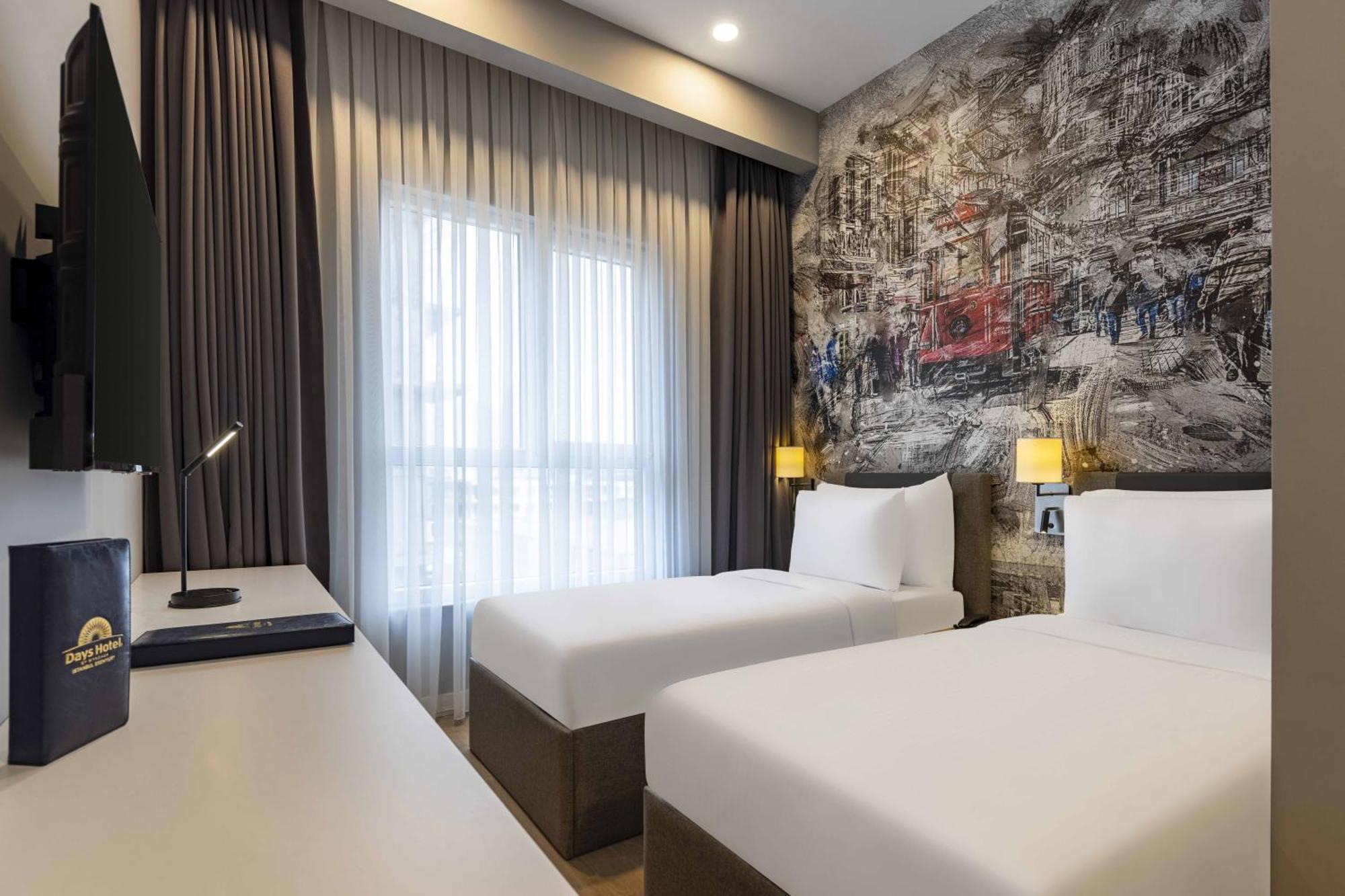 Days Inn & Suites By Wyndham Esenyurt Istambul Exterior foto