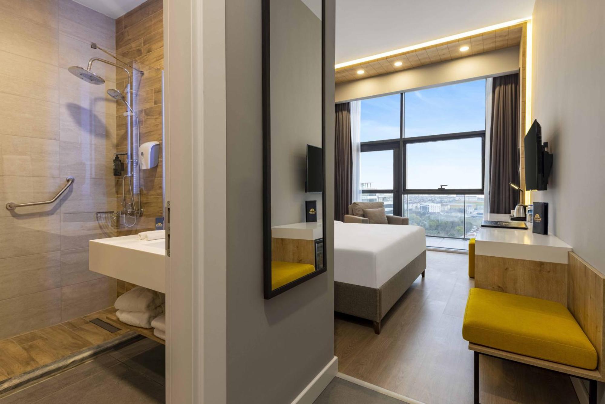 Days Inn & Suites By Wyndham Esenyurt Istambul Exterior foto