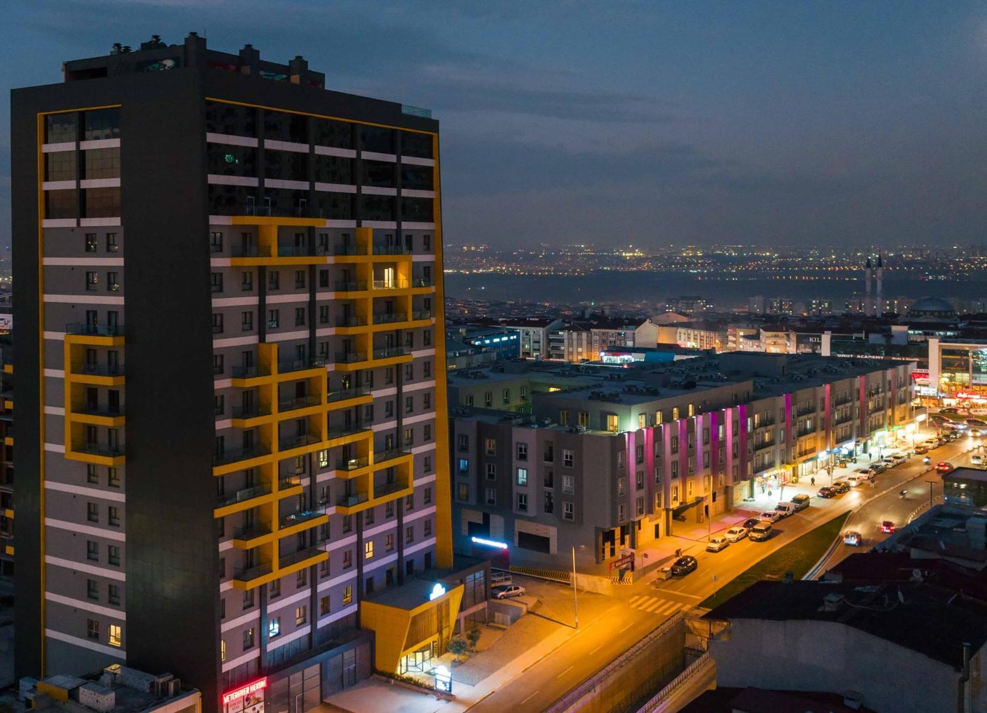Days Inn & Suites By Wyndham Esenyurt Istambul Exterior foto